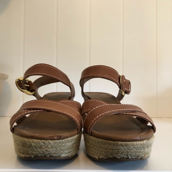 Tan Platform Sandals - Picture 4 of 8
